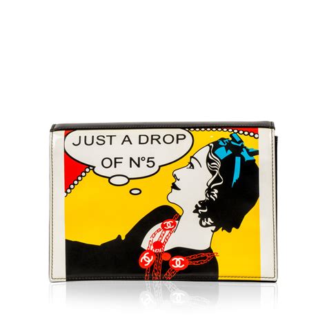 Chanel no 5 clutch